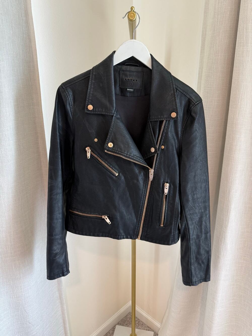 BLANKNYC Moto Jacket Women's Large Black Long Sleeves Asymmetrical Collared